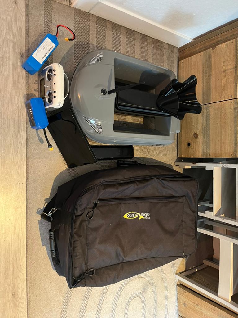 RT4 Voerboot - Full Option, Watersport en Boten, Hengelsport | Karpervissen, Ophalen of Verzenden, Zo goed als nieuw, Overige typen