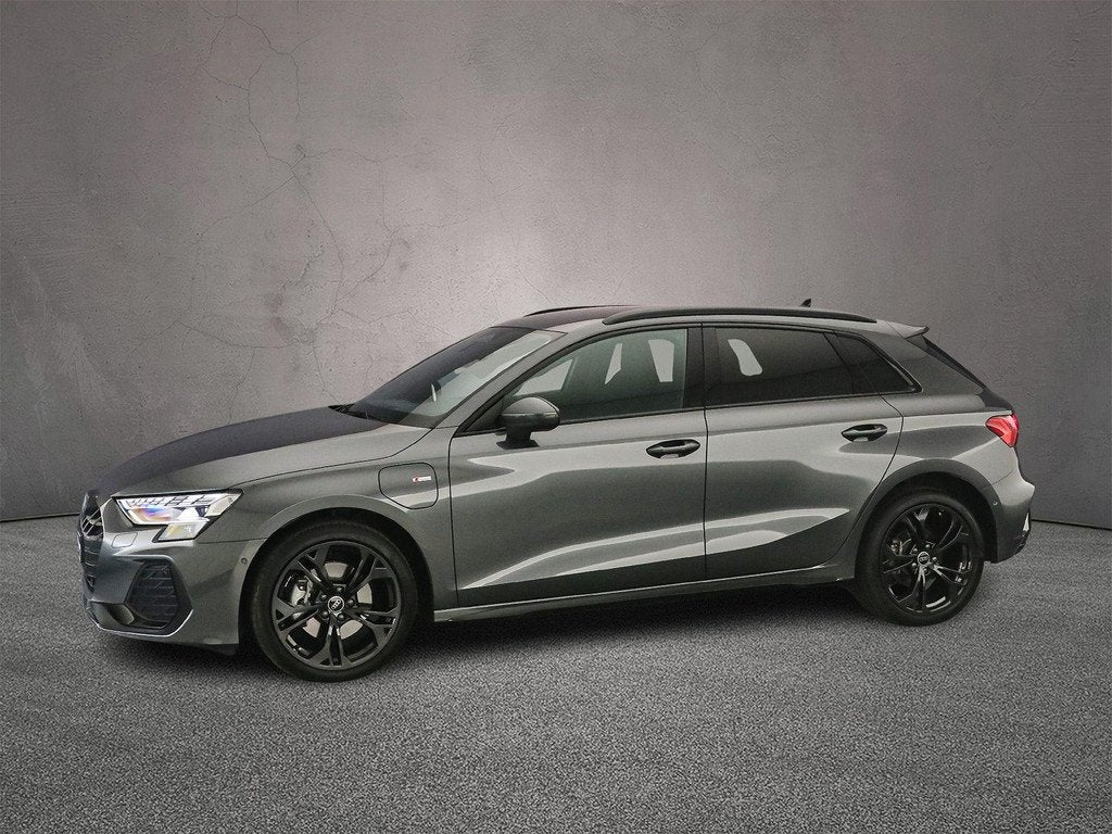 Audi A3 Sportback 40 TFSI e S edition | Trekhaak | Adaptieve, Auto's, Audi, Euro 6, 4 cilinders, 150 min, Leder en Stof