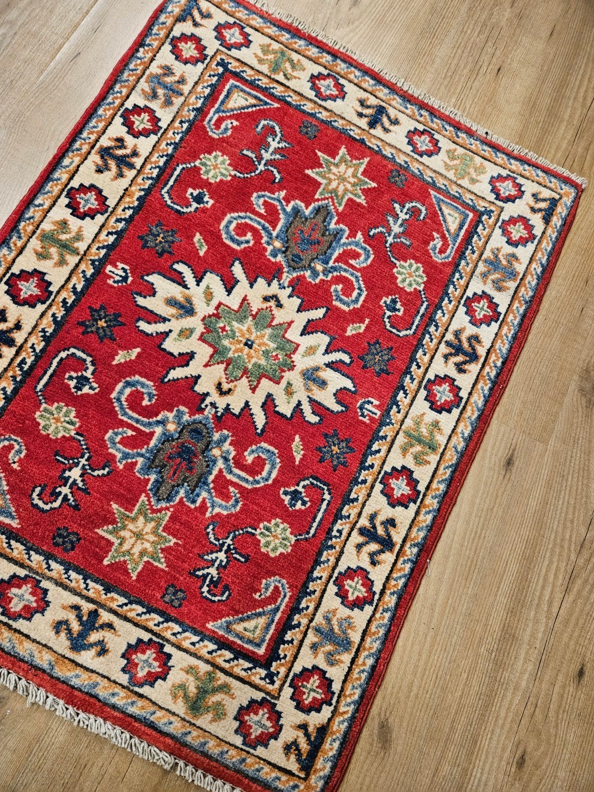 Handgeknoopt oosters tapijt kazak 84x60, Info@SlatsAntiek.nl, 50 tot 100 cm, Perzisch, Vof Slats Antiek