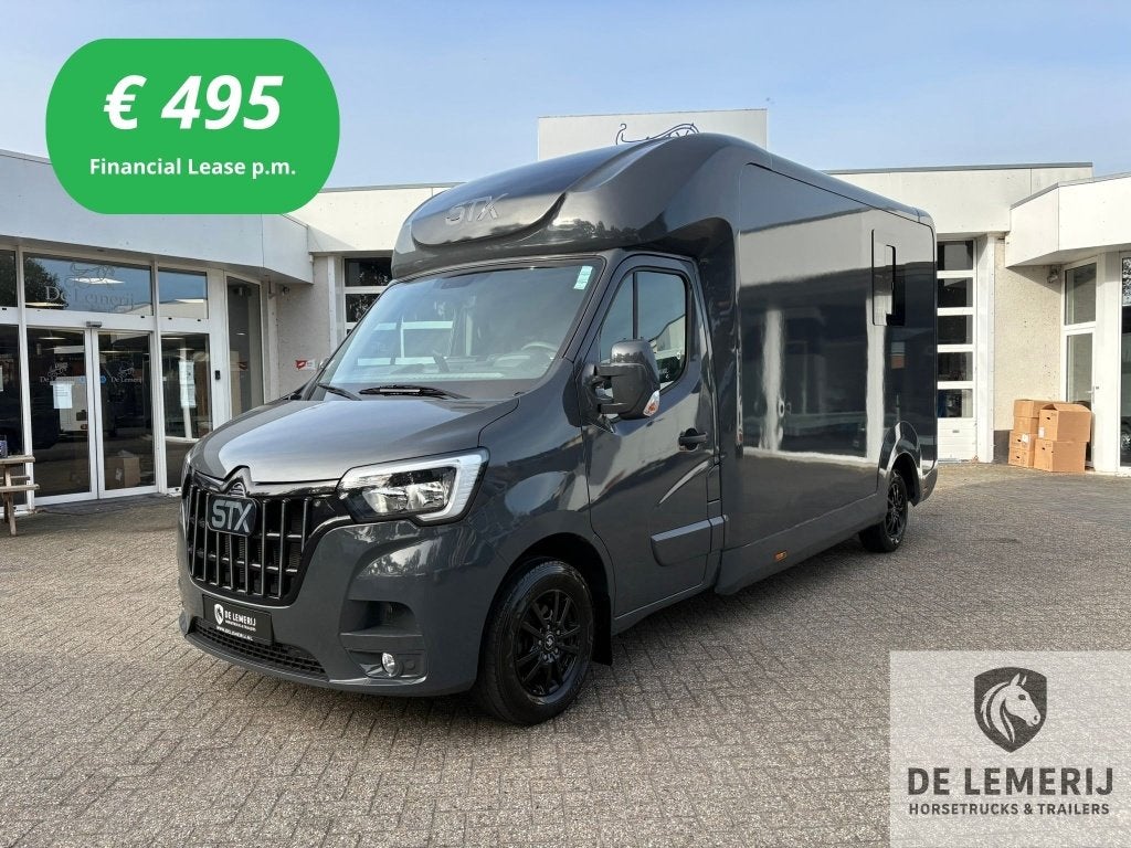 Renault Master STX Hengstenuitvoering Handbak 2022 34.750 km, Dieren en Toebehoren, Ophalen, Gebruikt, Polyester, 2-paards trailer