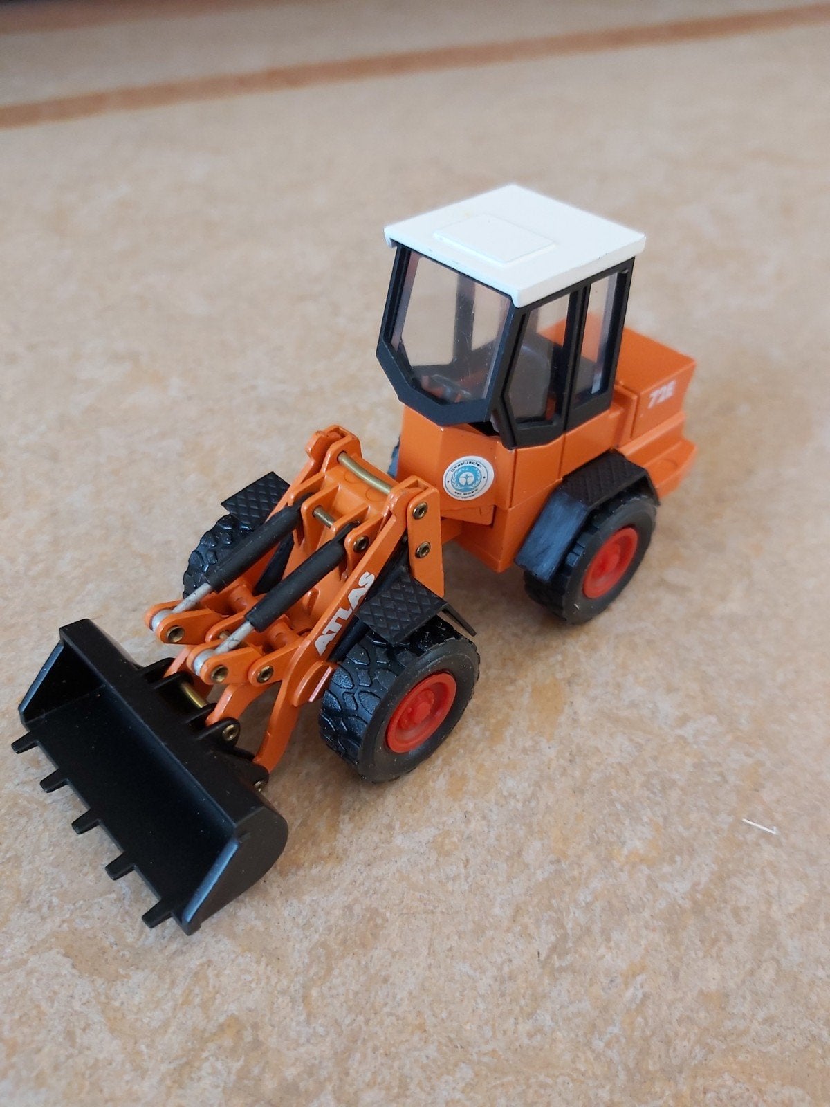 Atlas 72E hydrostatische wiellader van NZG schaal 1/50 OVP, Ophalen of Verzenden, Nieuw, Hijskraan, Tractor of Landbouw, NZG