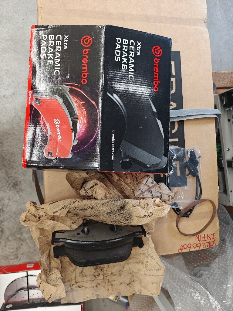Audi A6 disk and new break pad for front, Ophalen of Verzenden, Nieuw, Audi