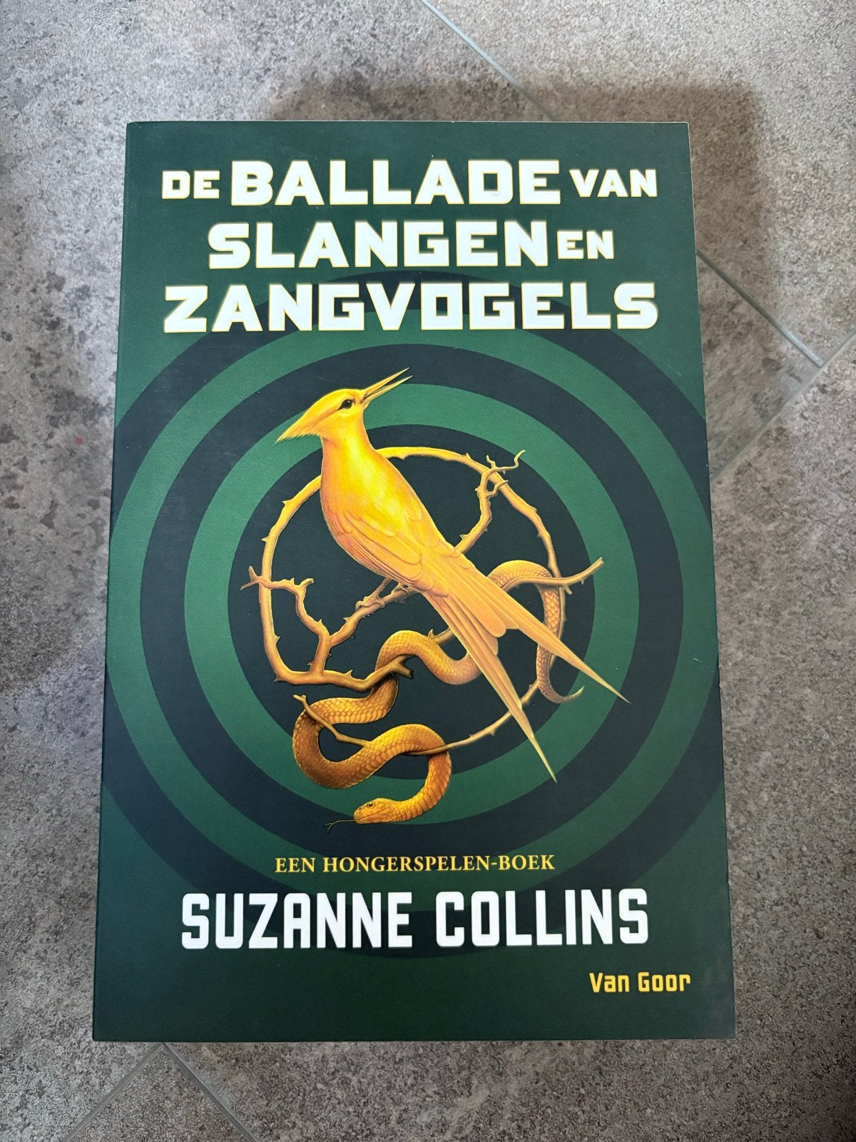 De Ballade van Slangen en Zangvogels - Suzanne Collins, Ophalen of Verzenden, Zo goed als nieuw