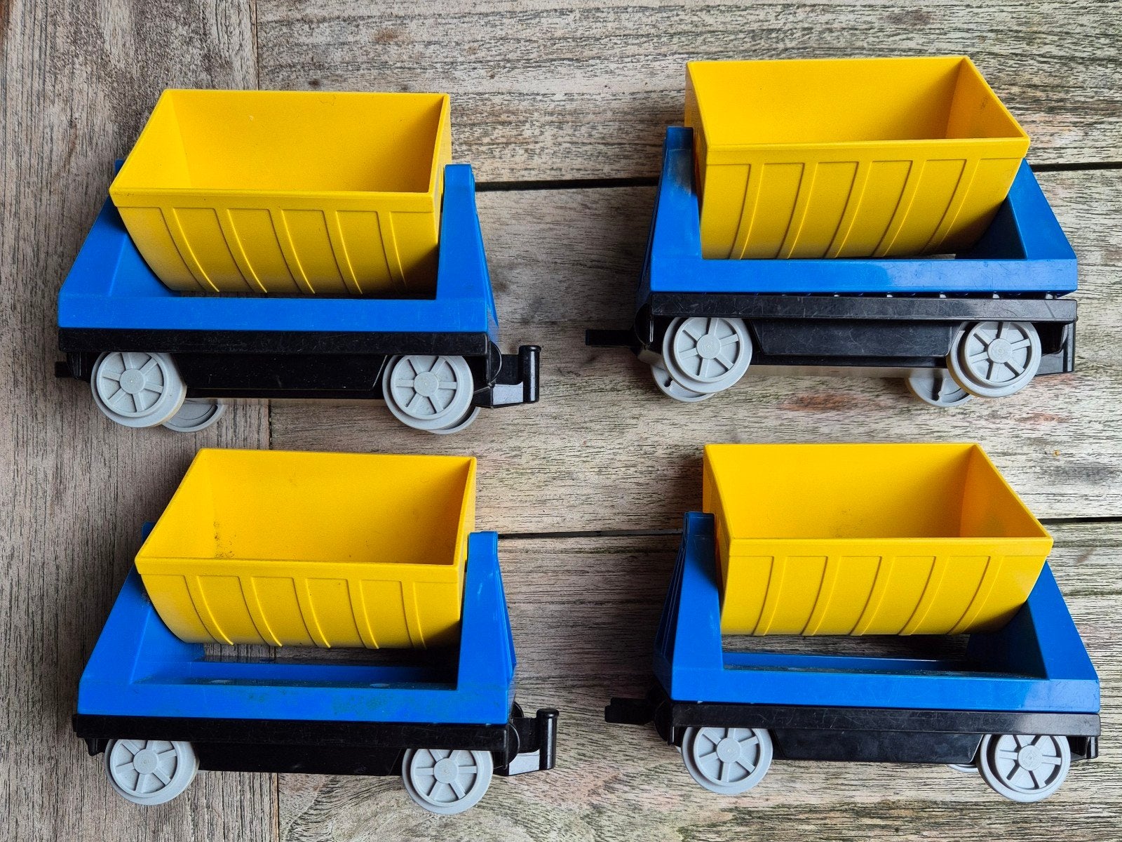 4x Duplo kiepwagens - Geel/Blauw, Gebruikt, Overige typen, Ophalen of Verzenden, Duplo