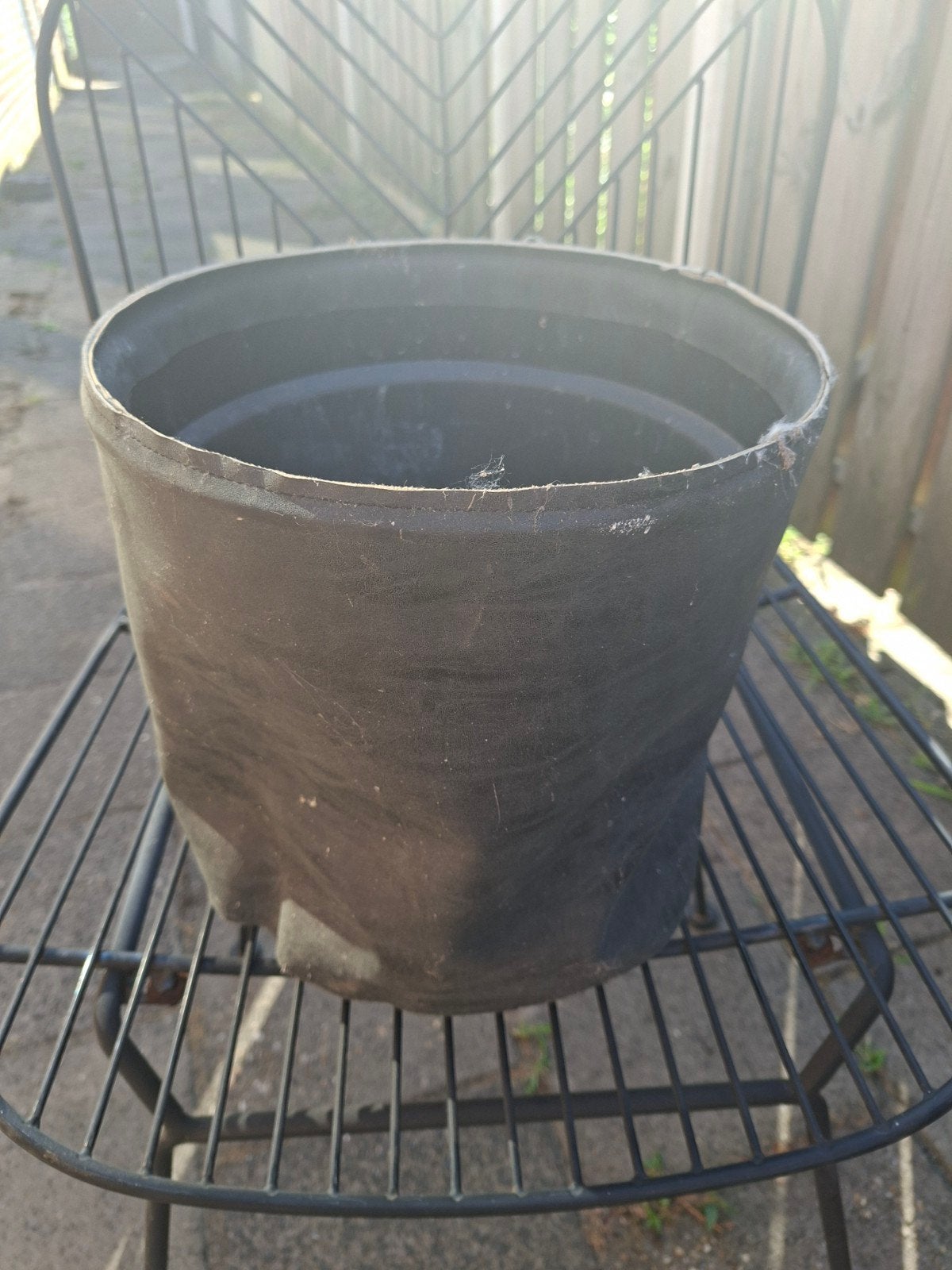 bloempot van leder, Ophalen, Rond, Minder dan 30 cm