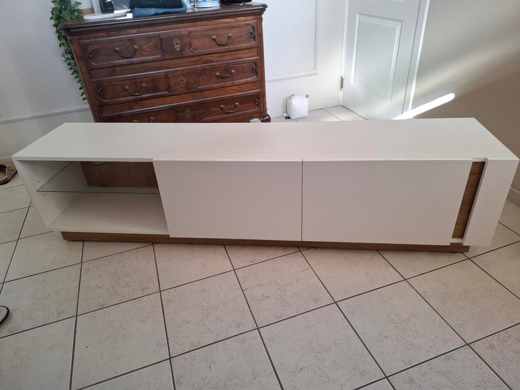 Tv meubel Cailla, Huis en Inrichting, Kasten | Televisiemeubels, Gebruikt, Minder dan 100 cm, 150 tot 200 cm, 25 tot 50 cm, Ophalen