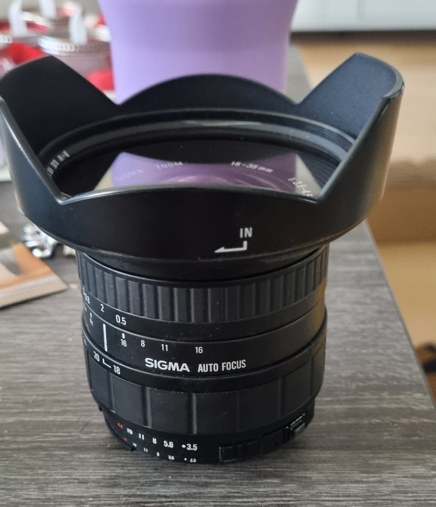 Sigma 18-35mm f/3.5-4.5 Aspherical (Canon EF-vatting), Audio, Tv en Foto, Fotografie | Lenzen en Objectieven, Ophalen, Sigma, Groothoeklens