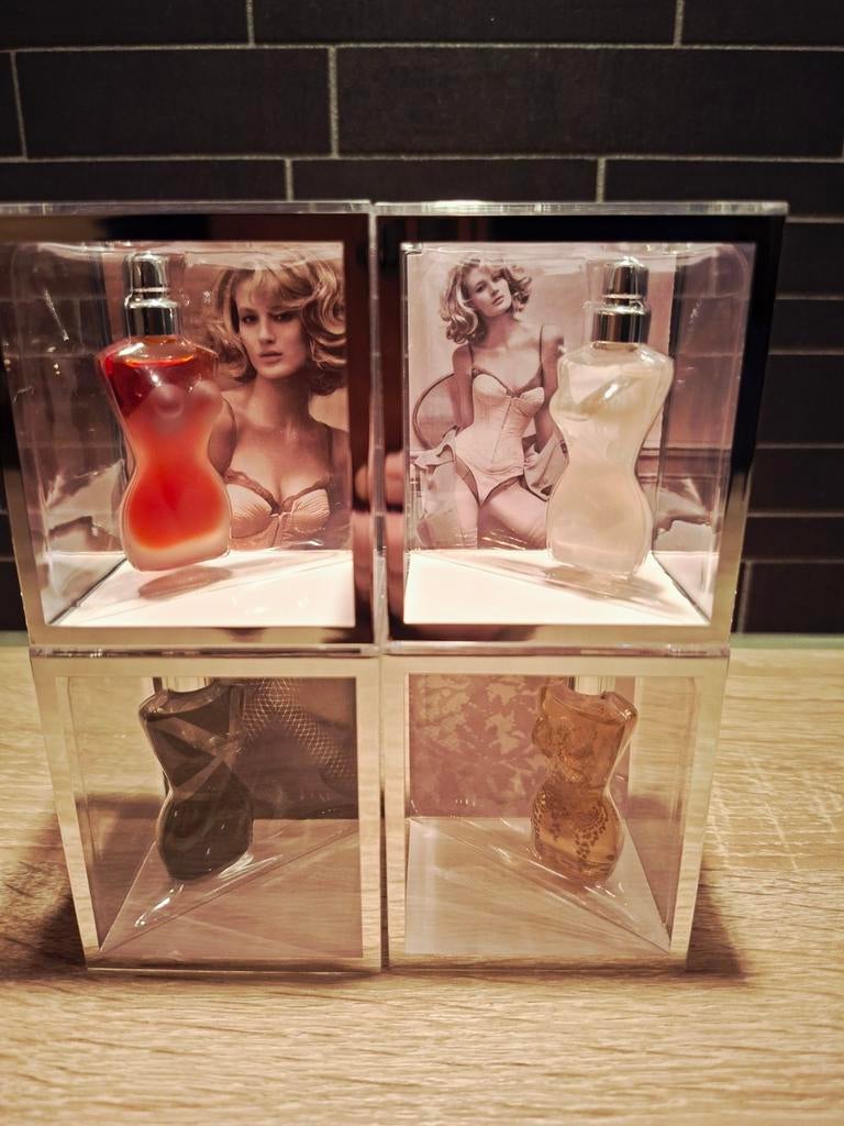 Jean Paul Gaultier miniatuurset 'Classique X', Verzamelen, Parfumverzamelingen, Ophalen of Verzenden, Nieuw, Miniatuur, Gevuld