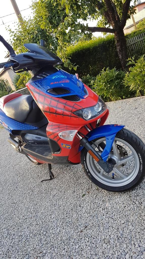 GEZOCHT!! aprilia sr +- 2005, Ophalen, Gebruikt, Benzine, SR 50