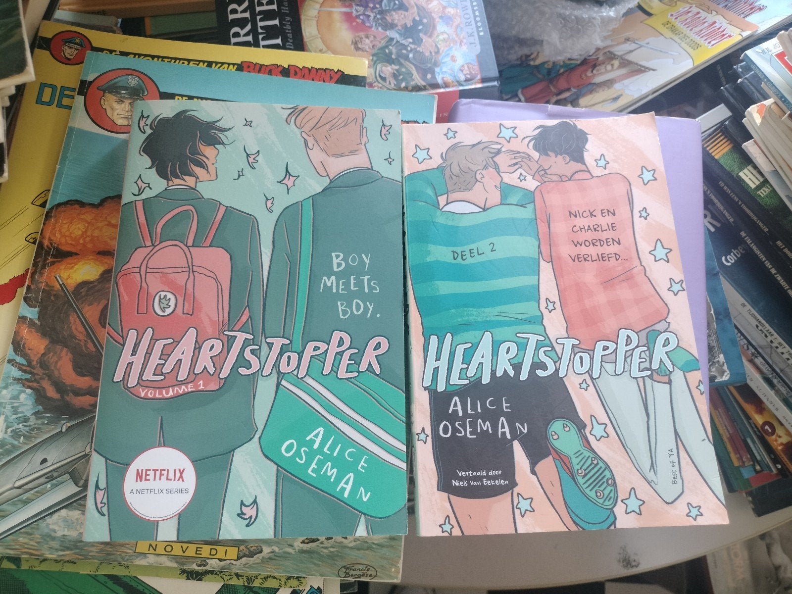 Heartstopper deel 1 en 2, Ophalen of Verzenden, Zo goed als nieuw