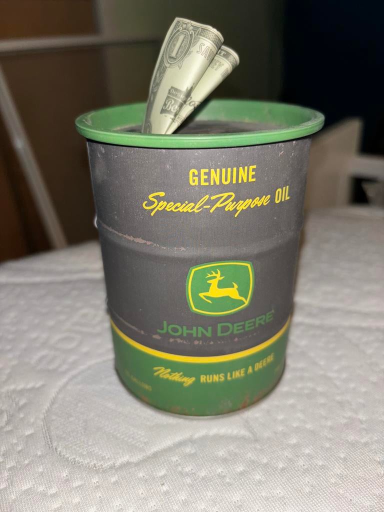 John Deere spaarpotten olievat, Ophalen of Verzenden, Nieuw, Metaal of Blik, Vervoermiddel