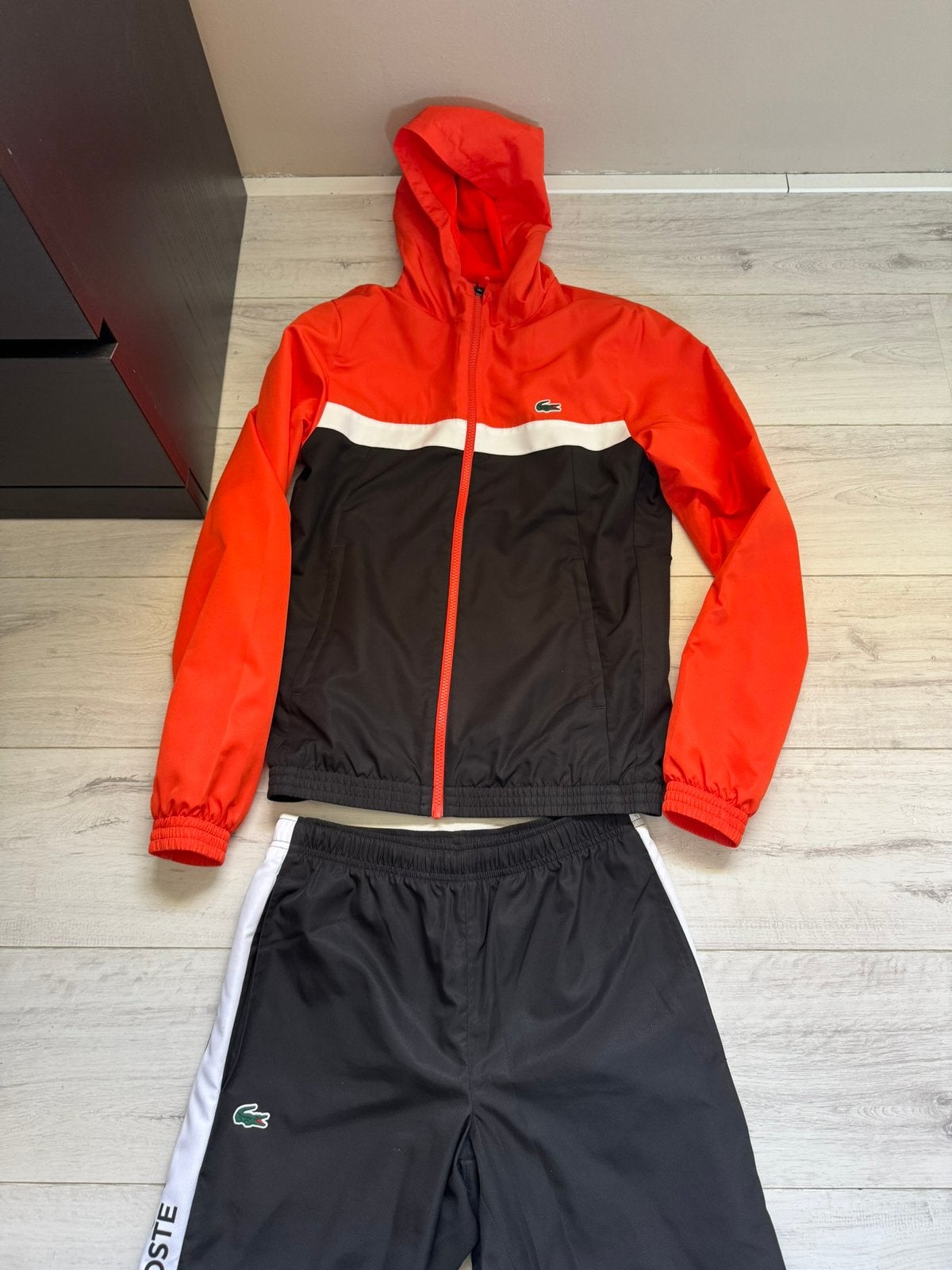 Lacoste trainingspak, Ophalen of Verzenden, Zo goed als nieuw, Maat 46 (S) of kleiner, Algemeen