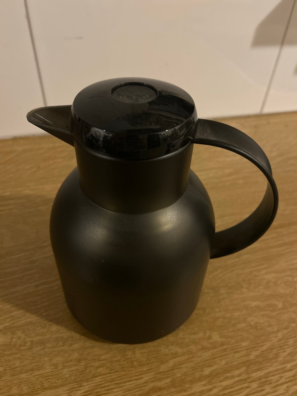 Tefal Samba Thermoskan 1L Zwart - Zo goed als nieuw, Overige typen, Kunststof, Ophalen of Verzenden, Zo goed als nieuw
