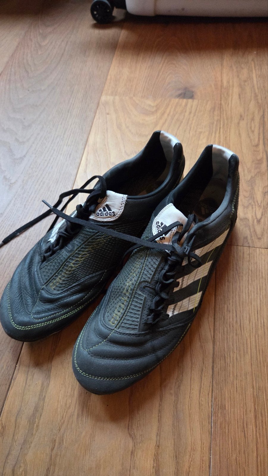 Adidas Predator voetbalschoenen maat 46 2/3, Maat XS of kleiner, Ophalen, Gebruikt, Schoenen