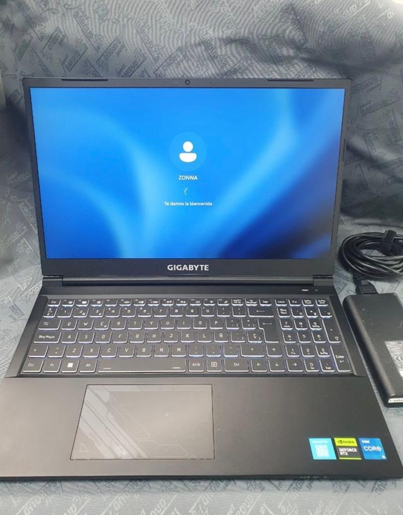 Gaming Laptop 4060, Computers en Software, Windows Laptops, Zo goed als nieuw, 15 inch, SSD, 2 tot 3 Ghz, Gaming, Ophalen of Verzenden
