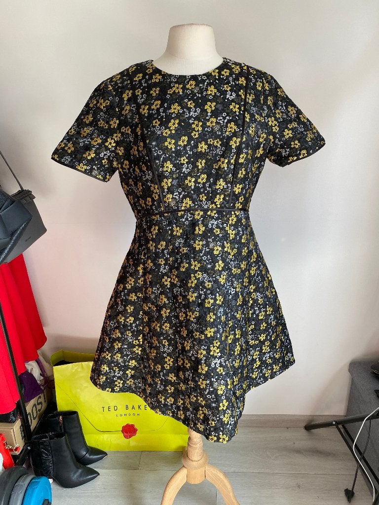 Ted Baker "Divwine" Goud Bloemen Jurk | Maat 4 (XL/42), Meerkleurig, Maat 42/44 (L), Ophalen of Verzenden, Zo goed als nieuw