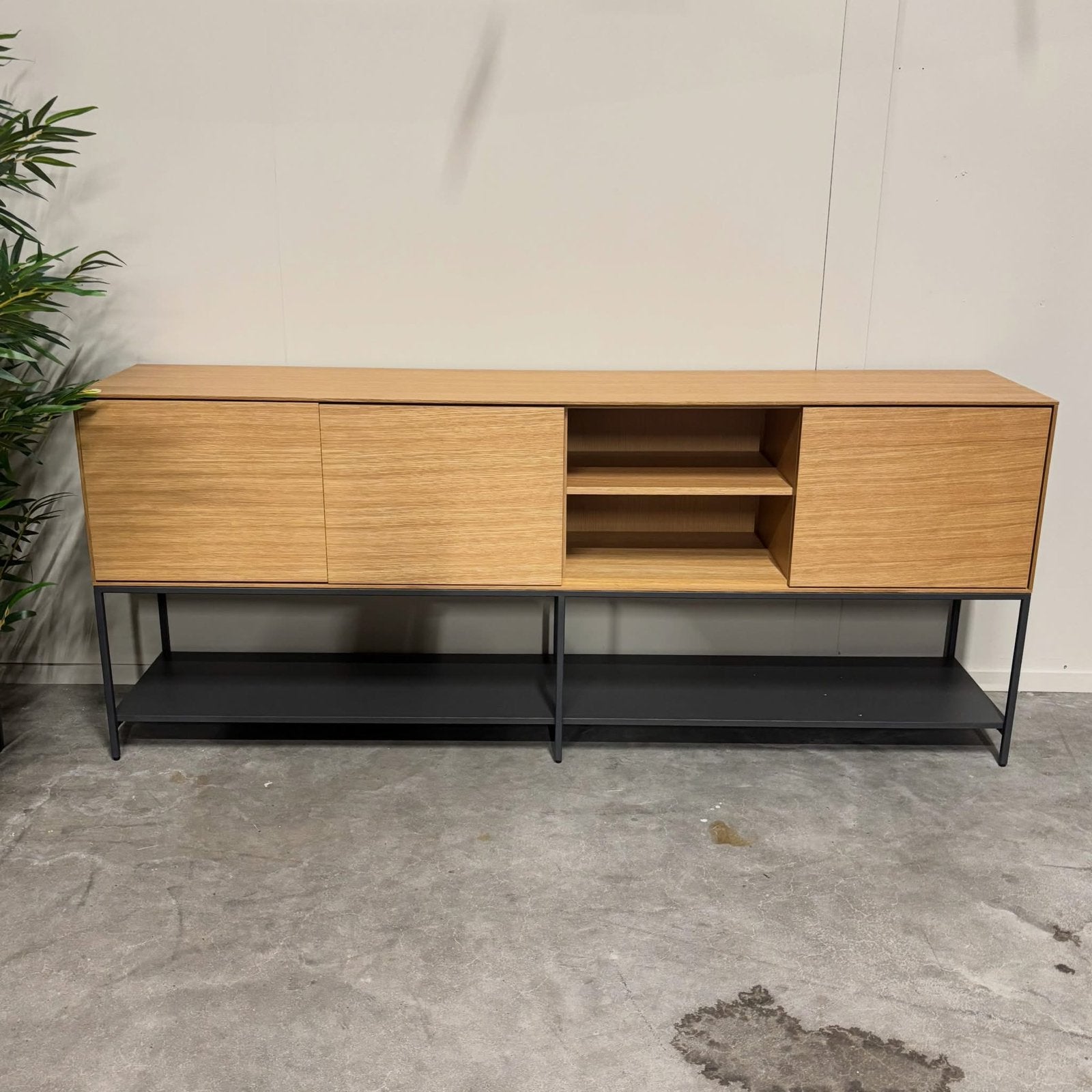 Dressoir Vedrana 195 cm van Kave Home, Huis en Inrichting, Ophalen, 150 tot 200 cm, Onbekend, Nieuw