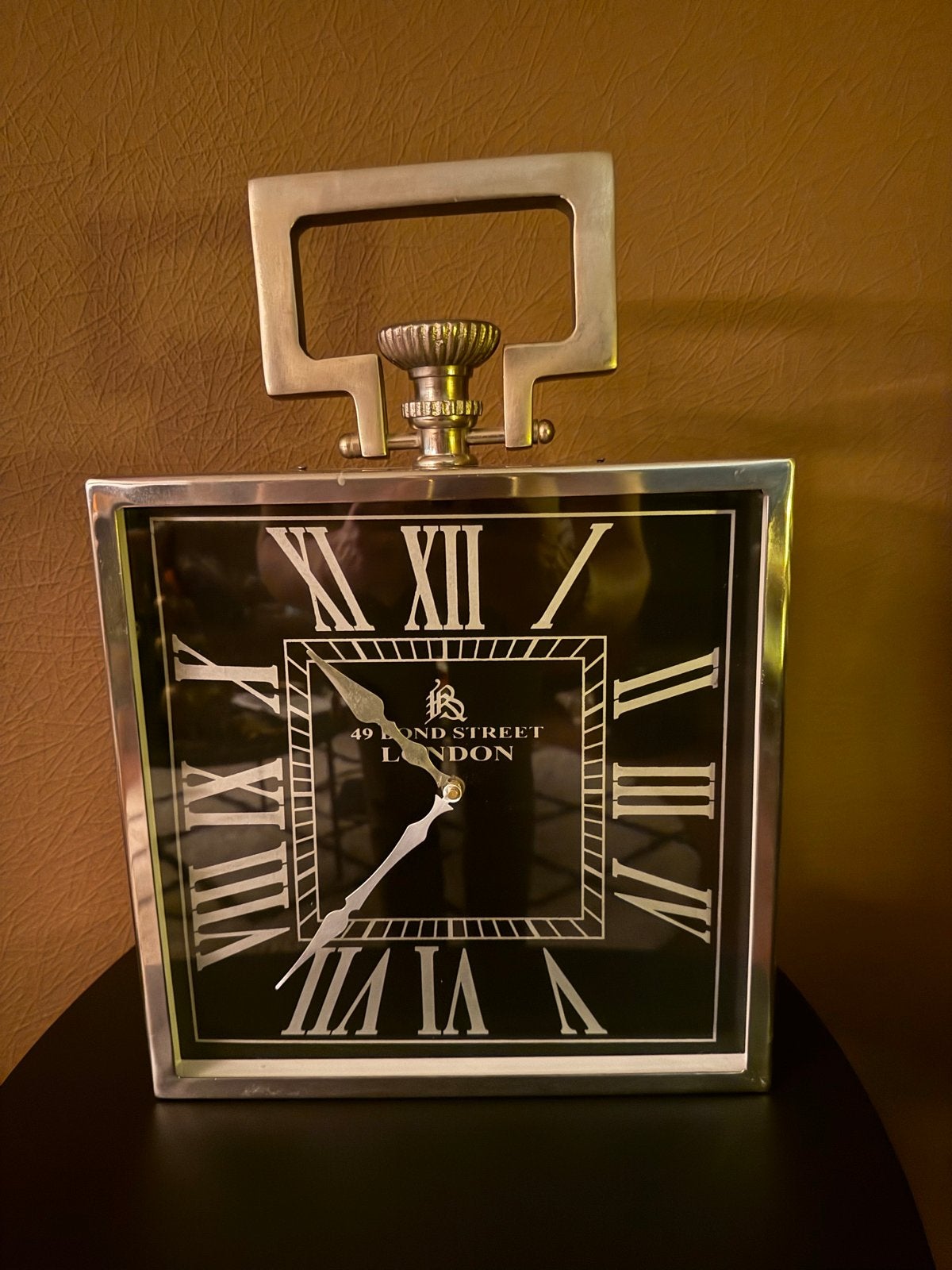 Stijlvolle Tafelklok 49 Bond Street London - Zwart/Zilver, Klassiek, Analoog, Ophalen of Verzenden, Zo goed als nieuw
