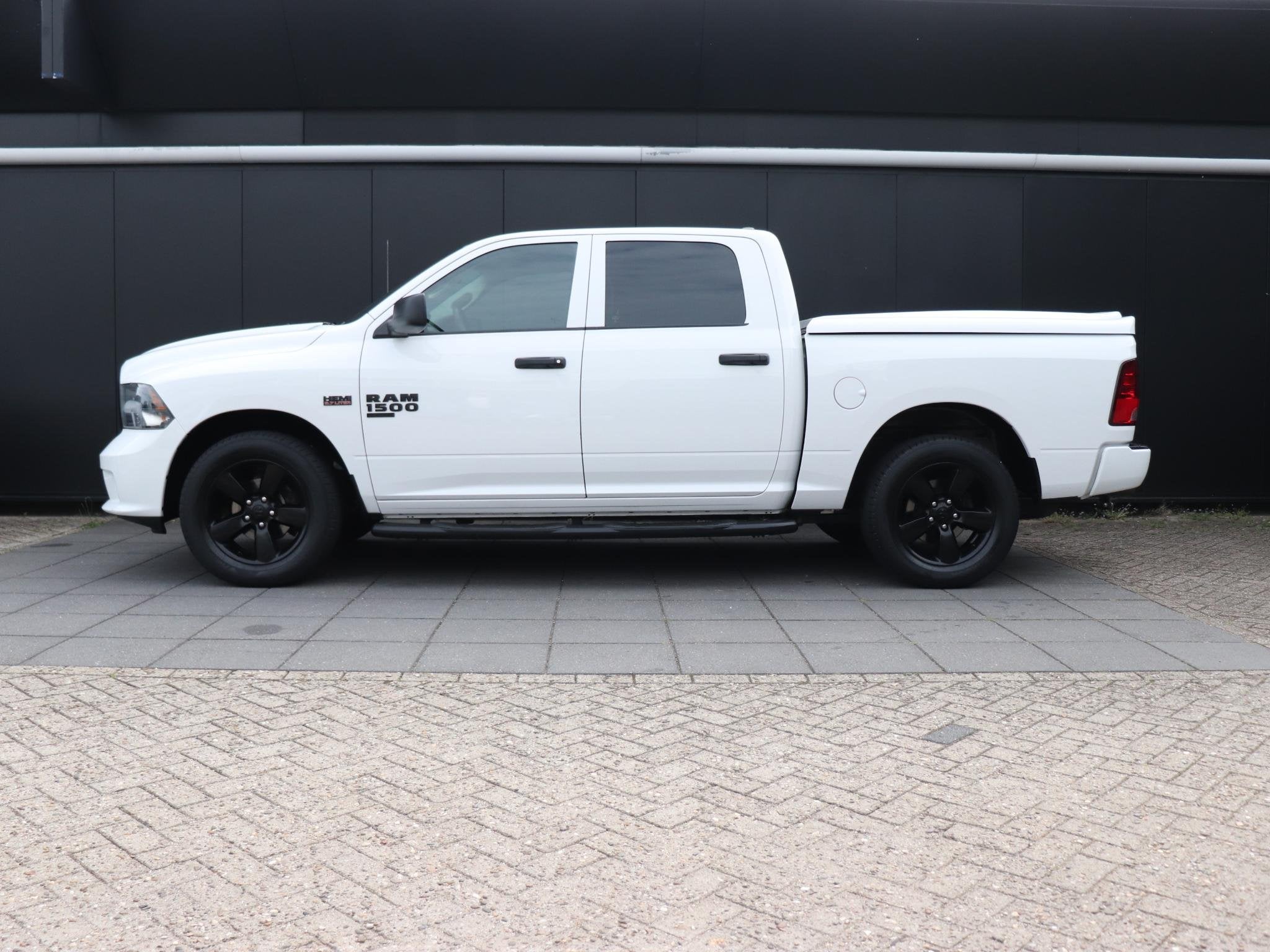 Dodge Ram 1500 classic | TREKHAAK | CRUISE | NAVI | PDC |, Auto's, Dodge, Automaat, Stof, Gebruikt, 5654 cc