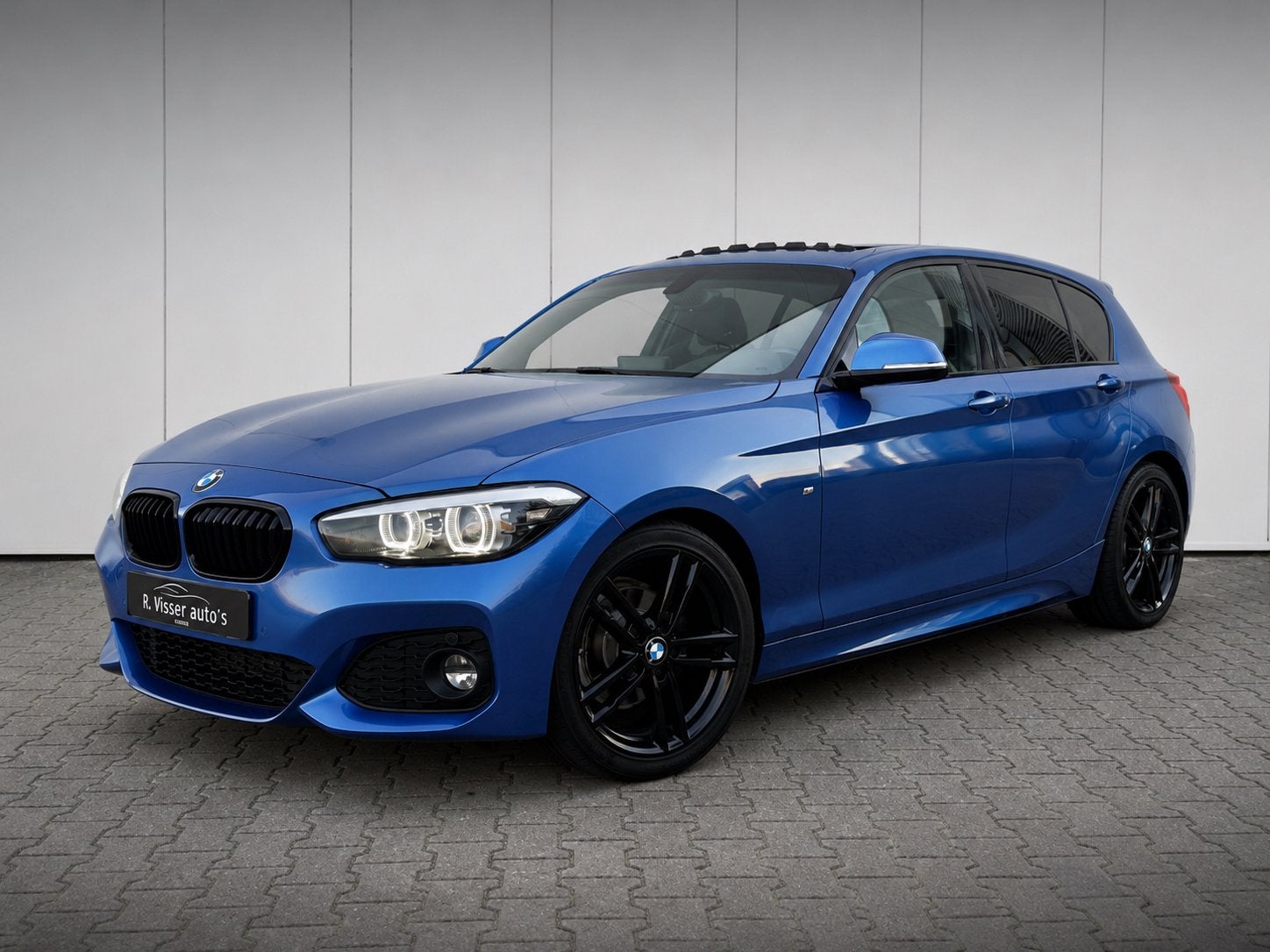 BMW 118i M-Sport/NAP!/Shadow Line/Automaat/Leder/Panoramadak, Auto's, Euro 5, Blauw, 650 kg, 3 cilinders