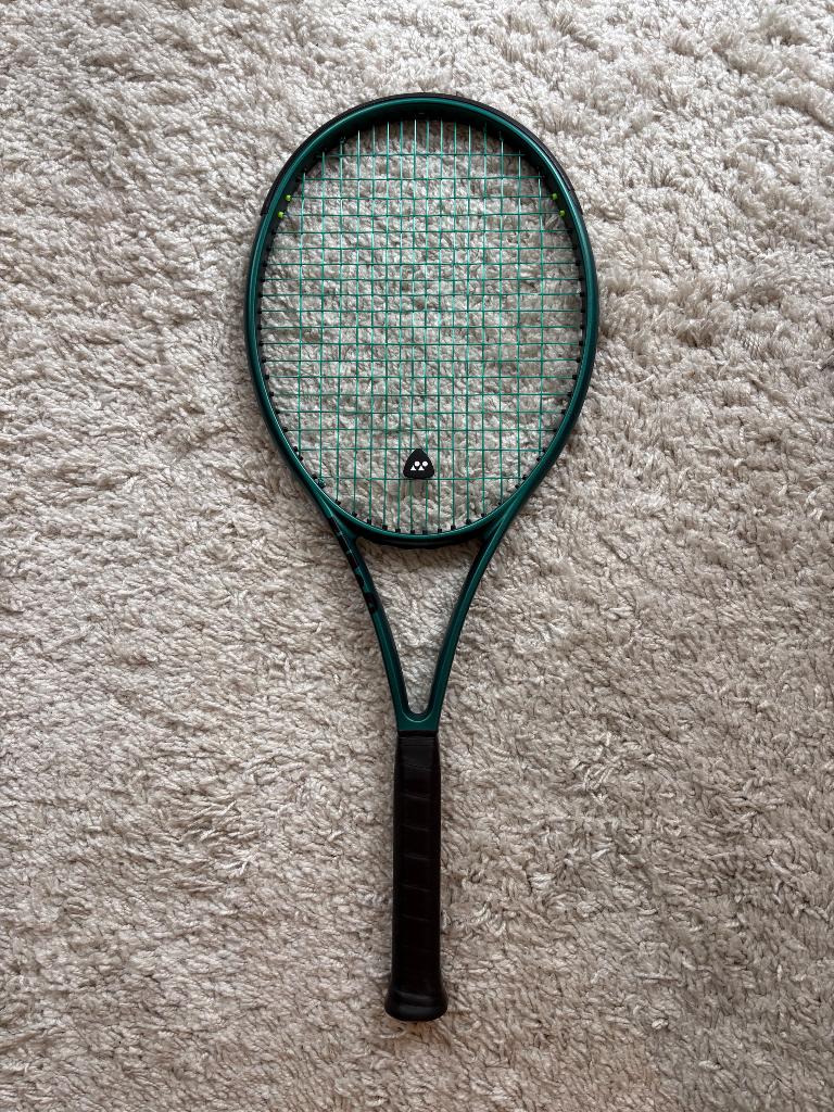 Wilson Blade 100L V9 (16x19), Sport en Fitness, Tennis, L2, Ophalen of Verzenden, Zo goed als nieuw, Wilson