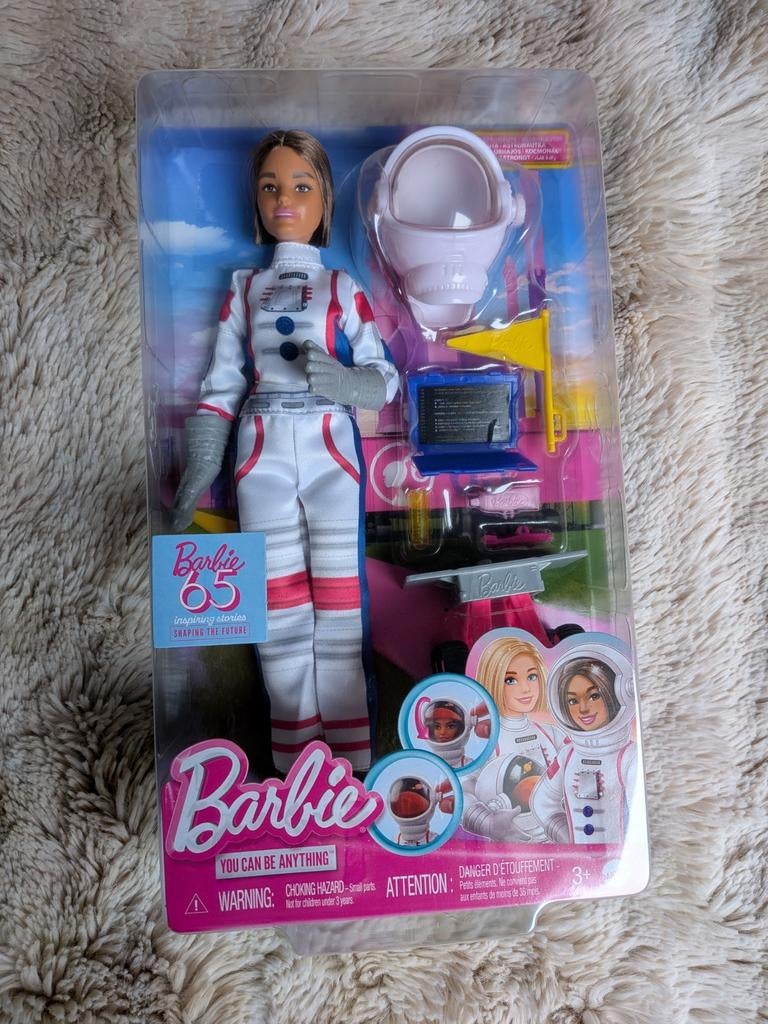 Barbie Astronaut pop met accessoires, Ophalen of Verzenden, Nieuw, Barbie
