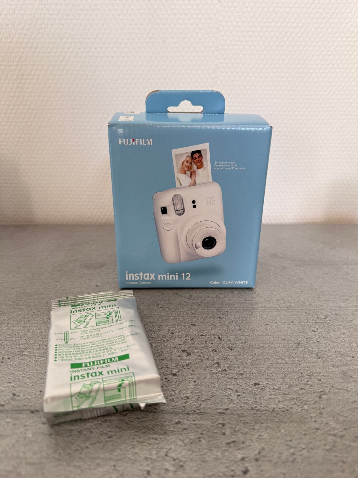 Instax Mini 12 camera - Clay White, Ophalen of Verzenden, Nieuw, Polaroid, Fuji
