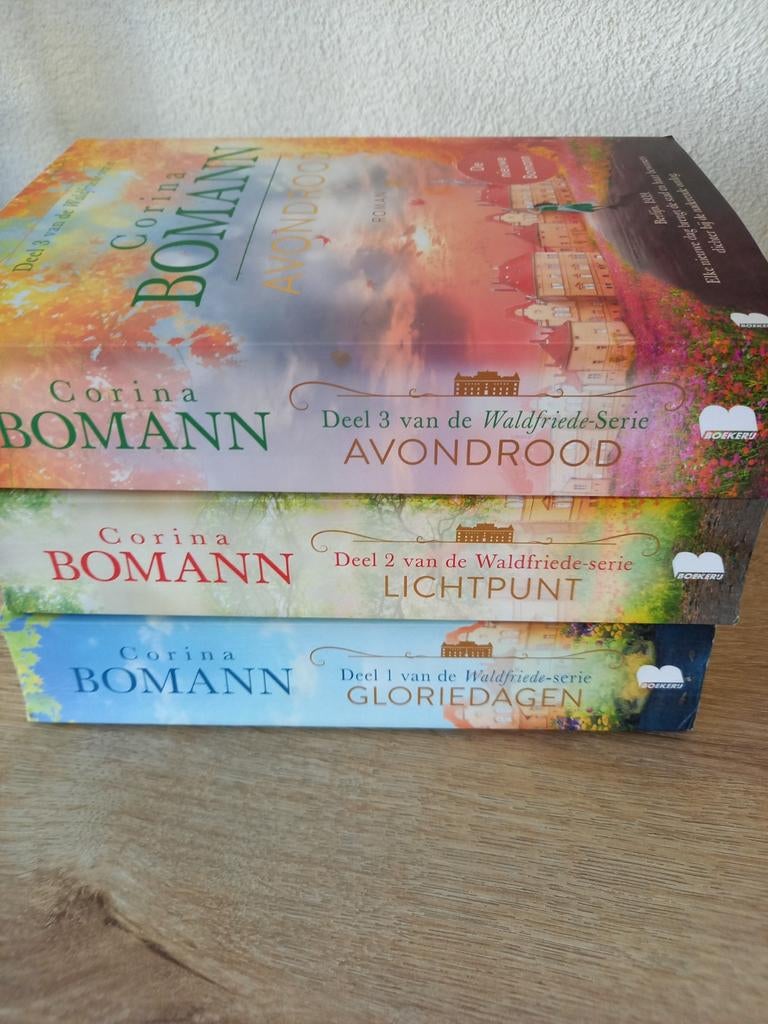 Corina Bomann - De Waldfriede-serie (deel 1-3), Ophalen of Verzenden, Gelezen, Corina Bomann, Europa overig