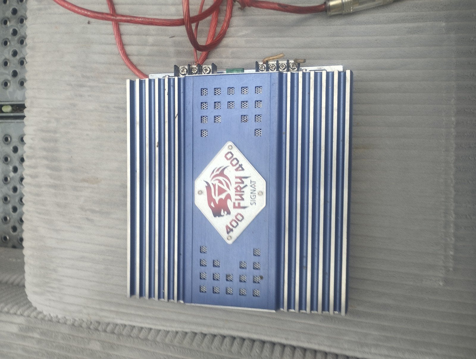 Signat Fury 400 Versterker - Gebruikt, Audio, Tv en Foto, Overige merken, Ophalen of Verzenden, Minder dan 60 watt, Gebruikt