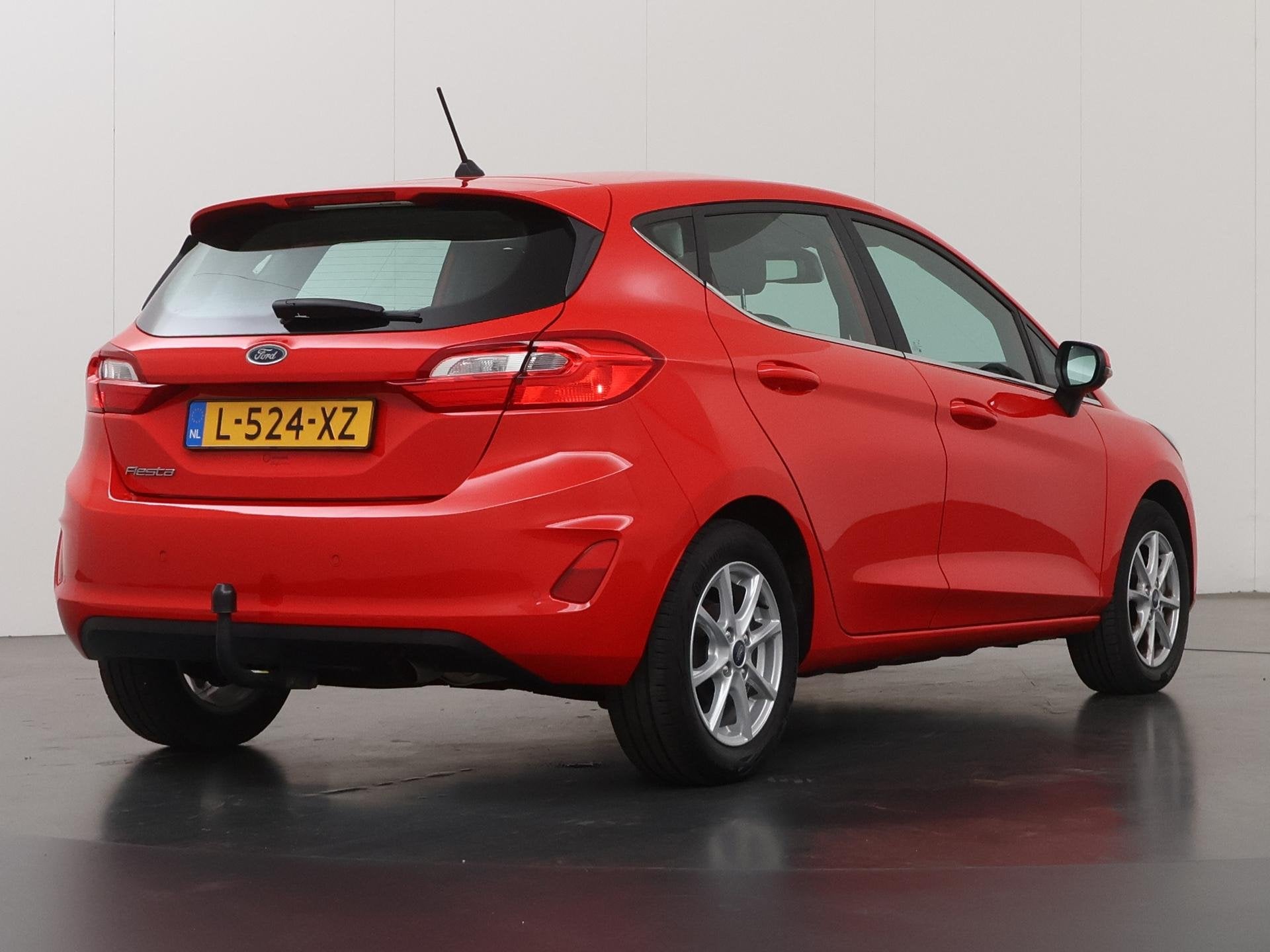 Ford Fiesta 1.0 EcoBoost Titanium | Trekhaak | Climate Contr, Auto's, Voorwielaandrijving, Gebruikt, 580 kg, LED verlichting