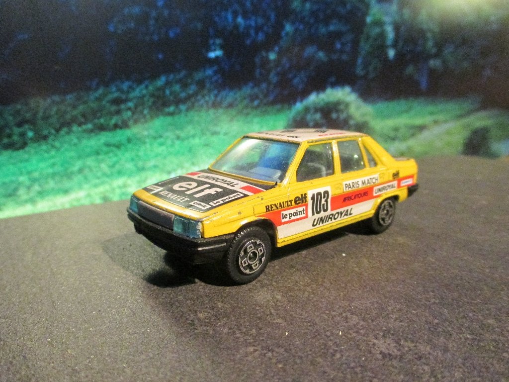1:43 Renault 9 Africa Tours Trophy - Bburago, Hobby en Vrije tijd, Modelauto's | 1:43, Ophalen of Verzenden, Gebruikt, Auto, Overige merken