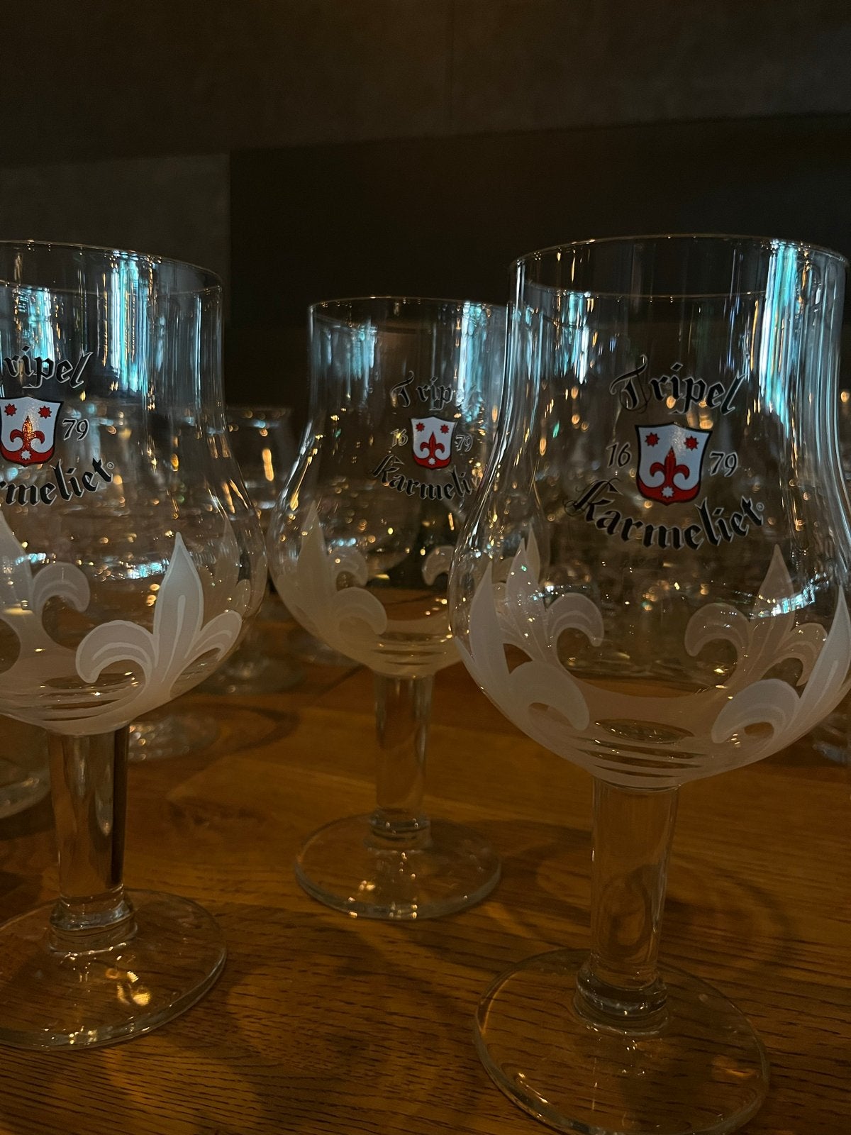 6 Grote Trippel Karmeliet Bierglazen, Ophalen of Verzenden, Zo goed als nieuw, Glas of Glazen, La Trappe