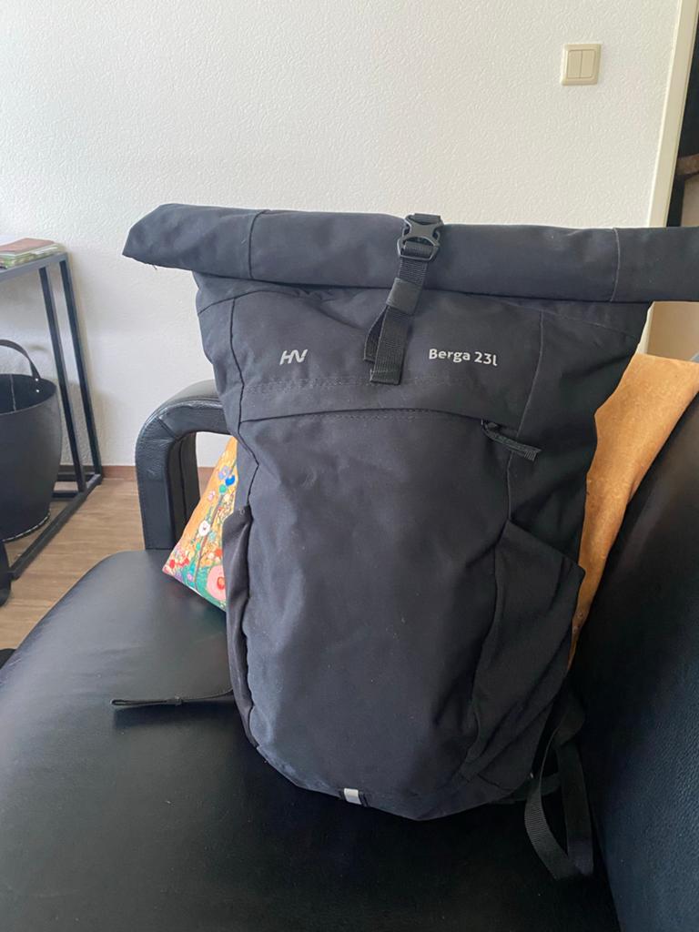 Zwarte Berga 23L Rolltop Rugzak - Zo goed als nieuw, 25 tot 40 cm, Ophalen of Verzenden, Zo goed als nieuw, Overige merken