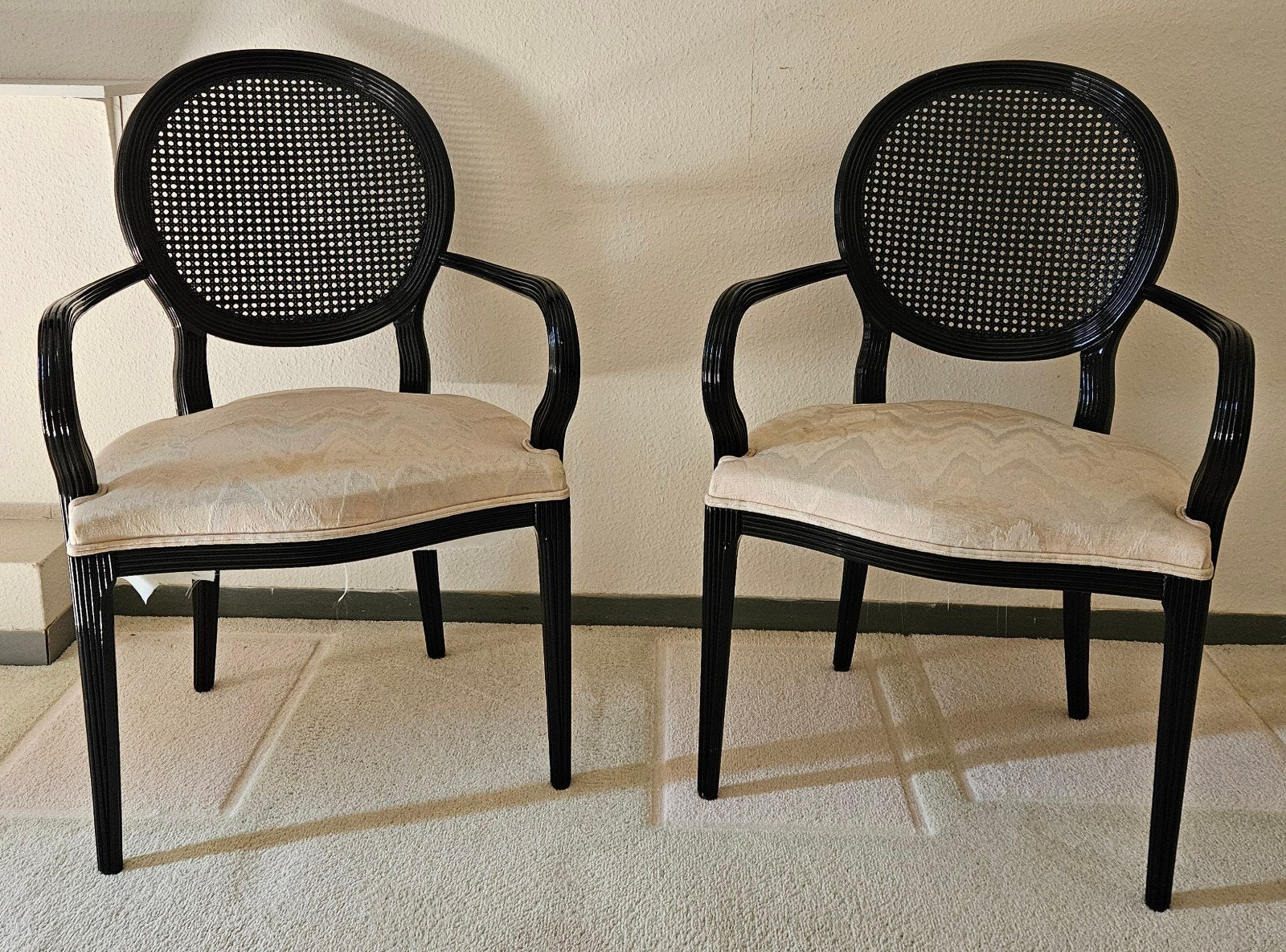 Set van 2 zwarte rotan eetkamerstoelen met armleuningen, Ophalen