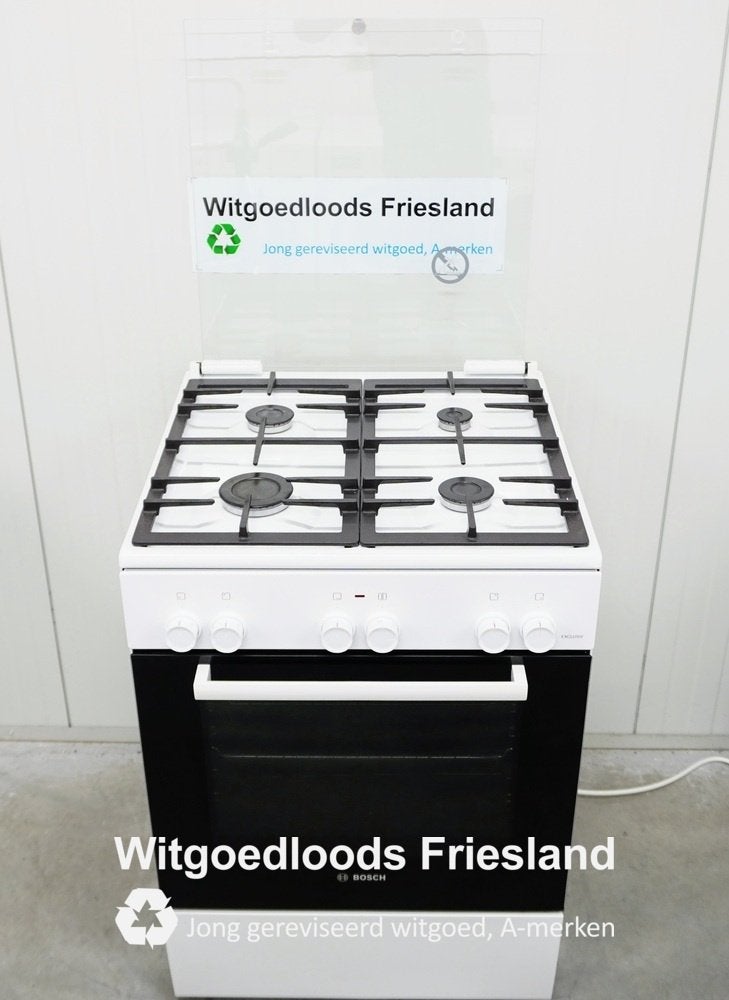 Bosch Gasfornuis 4 pits + oven 3MND GarantieWitgoedloodsfrie, Bosch, 60 cm of meer, Zo goed als nieuw, Energieklasse A of zuiniger