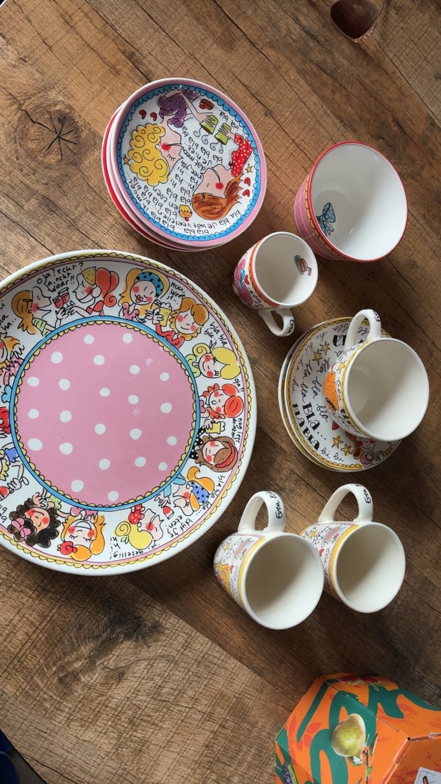 Blond Amsterdam servies: borden, kommen, kopjes en schotels, Ophalen, Keramiek, Zo goed als nieuw, Bord(en)
