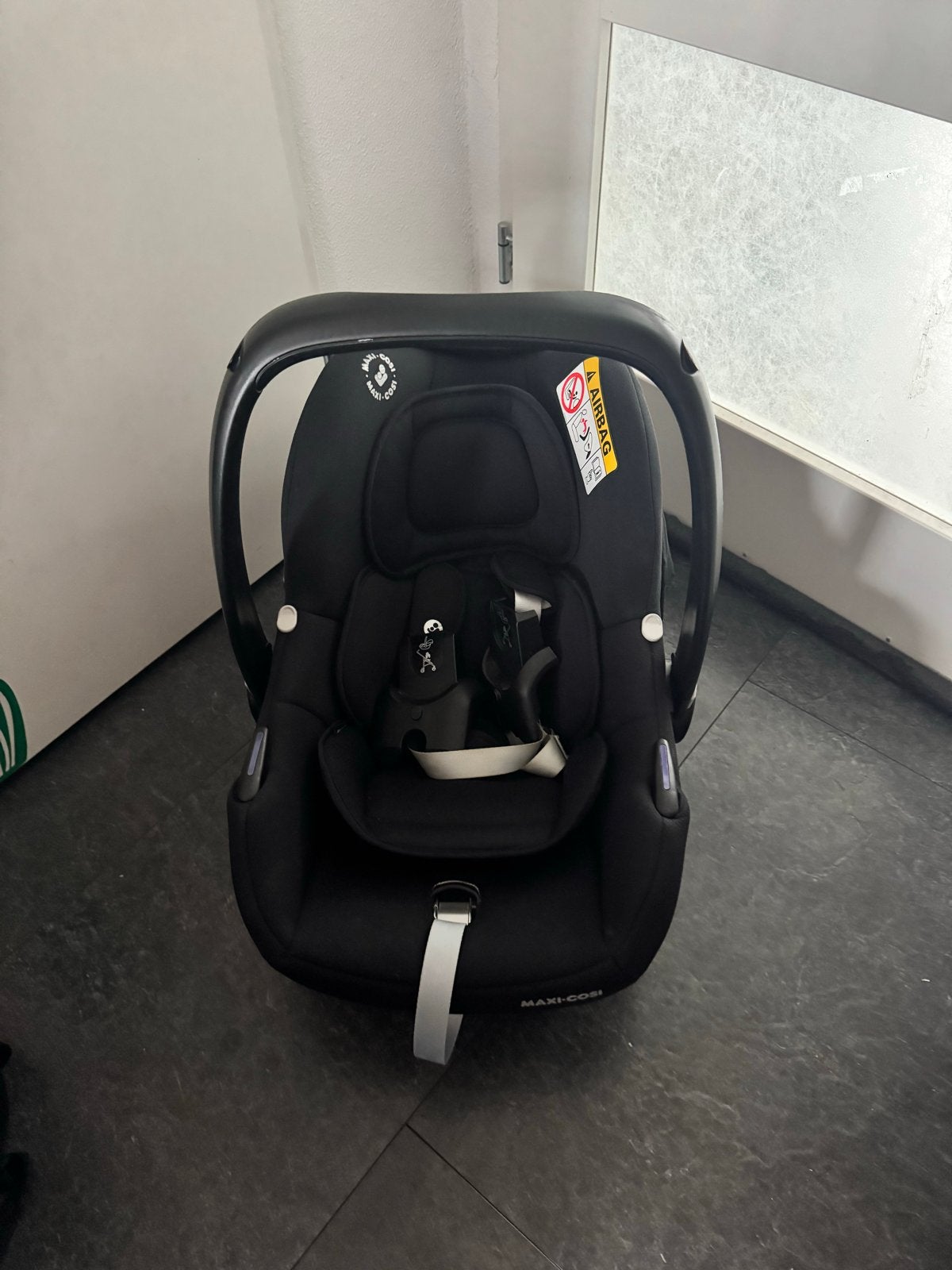 Maxi-Cosi Tinca autostoel - Zo goed als nieuw, Ophalen, Autogordel of Isofix, Zijbescherming, Zo goed als nieuw