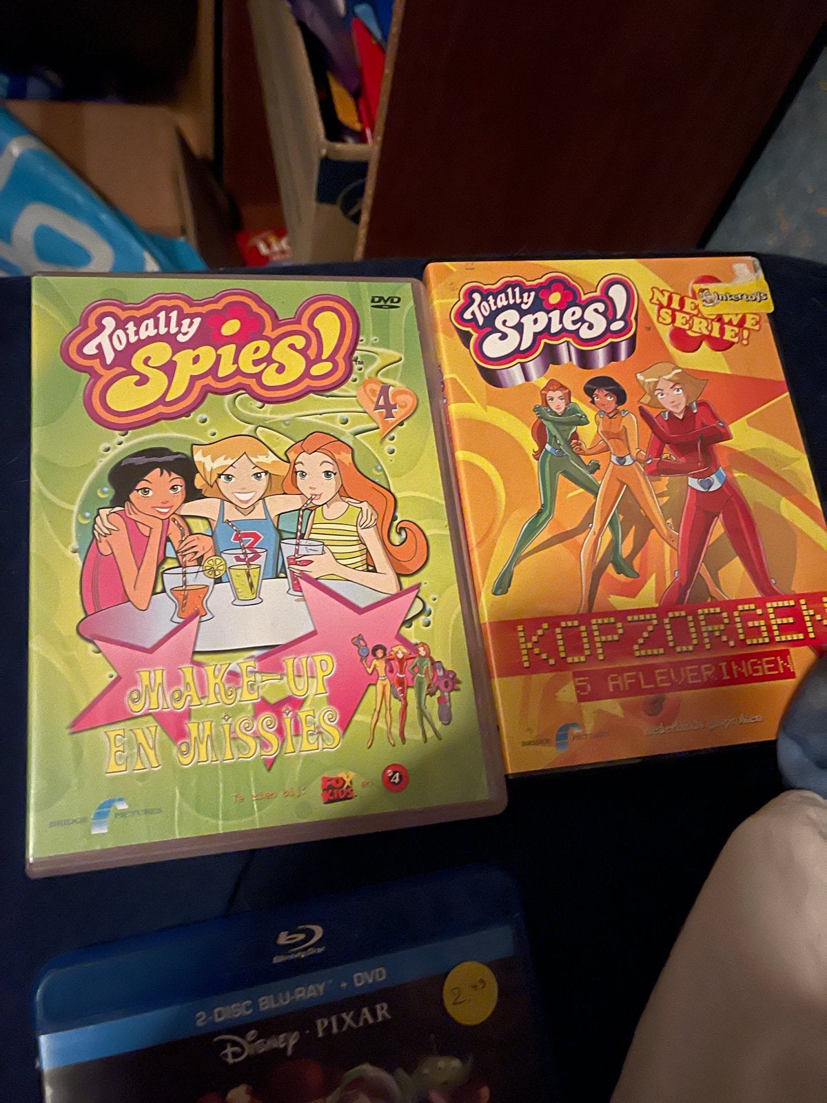 Totally Spies! DVD's - Make-up en Missies & Kopzorgen, Gebruikt, Tekenfilm, Ophalen of Verzenden, Alle leeftijden