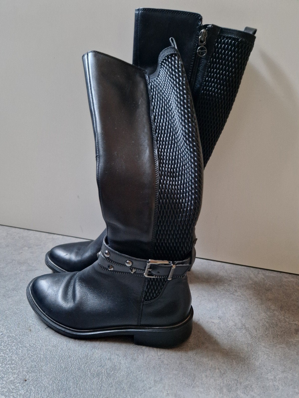 Zwarte Tamaris hoge laarzen met gesp en studs, Tamaris, Hoge laarzen, Zwart, Ophalen of Verzenden