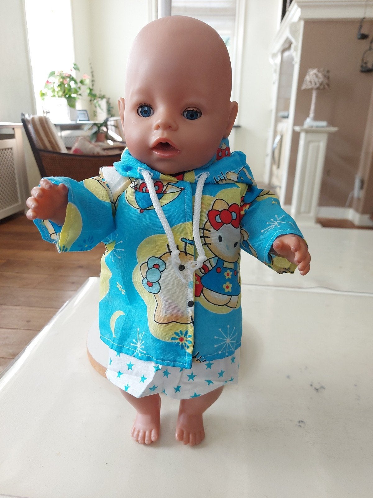 3 delig set hello kitty jas baby born pop 43cm, Ophalen of Verzenden, Nieuw, Babypop