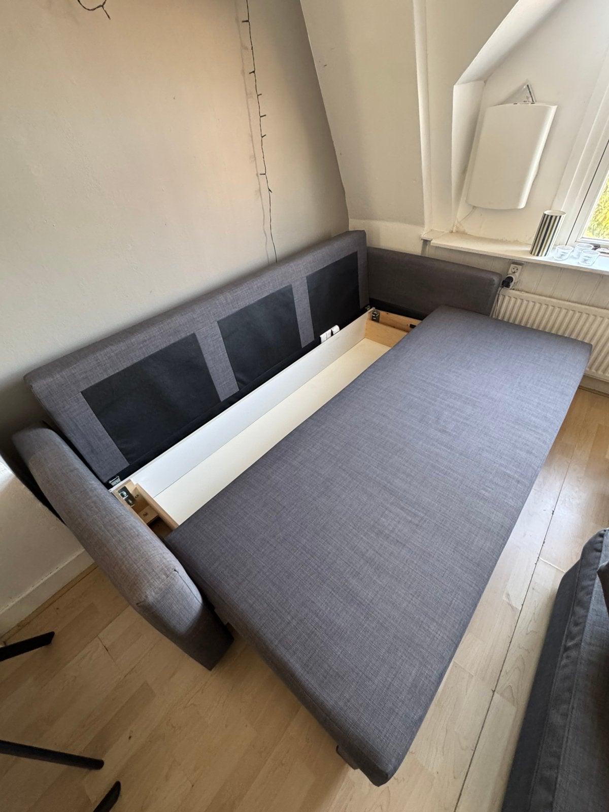 IKEA 3 zits (slaap)bank + poef, Huis en Inrichting, Ophalen, 100 cm, Tweepersoons, Zo goed als nieuw