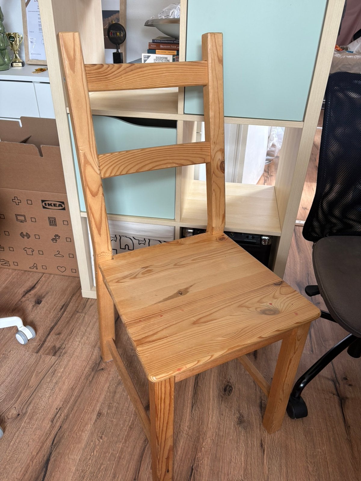 IVAR eetkamerstoelen 3x / houten eetkamerstoelen, Huis en Inrichting, Ophalen, Gebruikt, Hout, Drie