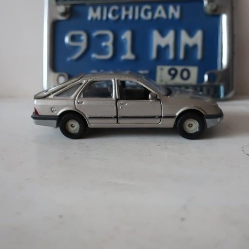 Ford Sierra 2.3 Ghia Corgi Toys grijs origineel, Ophalen of Verzenden, Gebruikt, Auto, Corgi