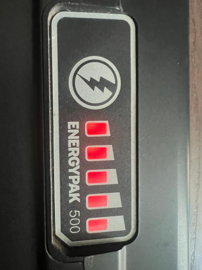Giant 500 fietsaccu 100% ok getest 3 polig 3 pins, Ophalen of Verzenden, Zo goed als nieuw