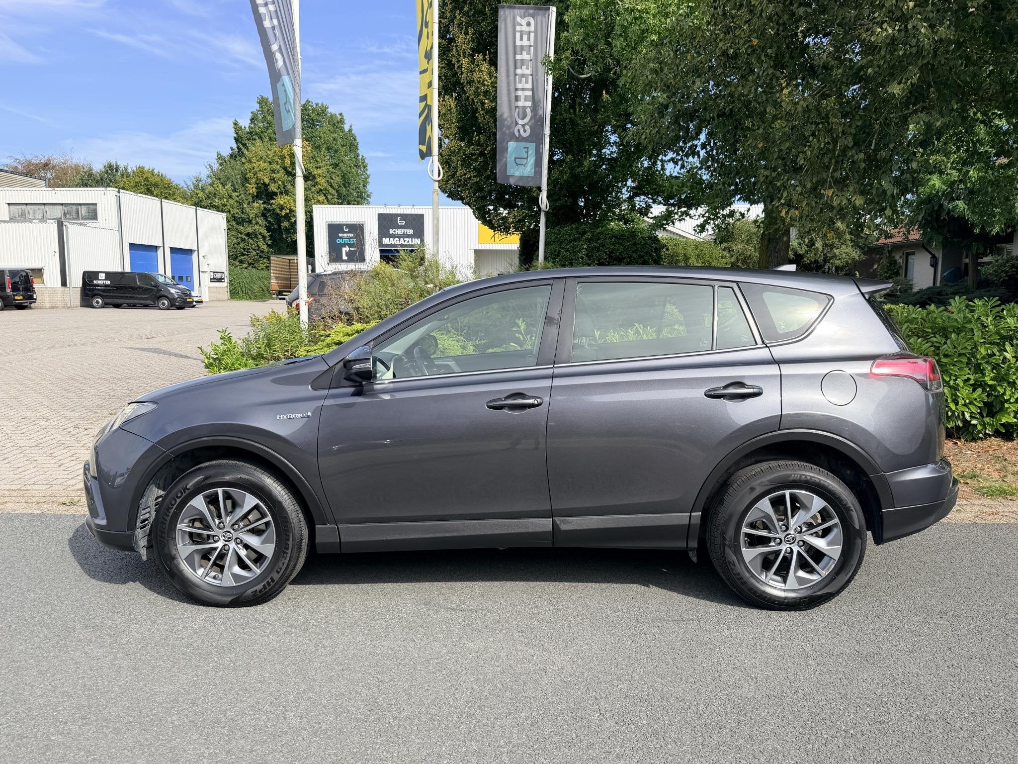 Toyota RAV4 2.5 Hybrid 197PK Dynamic•Navi•Keyless, Auto's, Stof, Gebruikt, Euro 6, Bedrijf