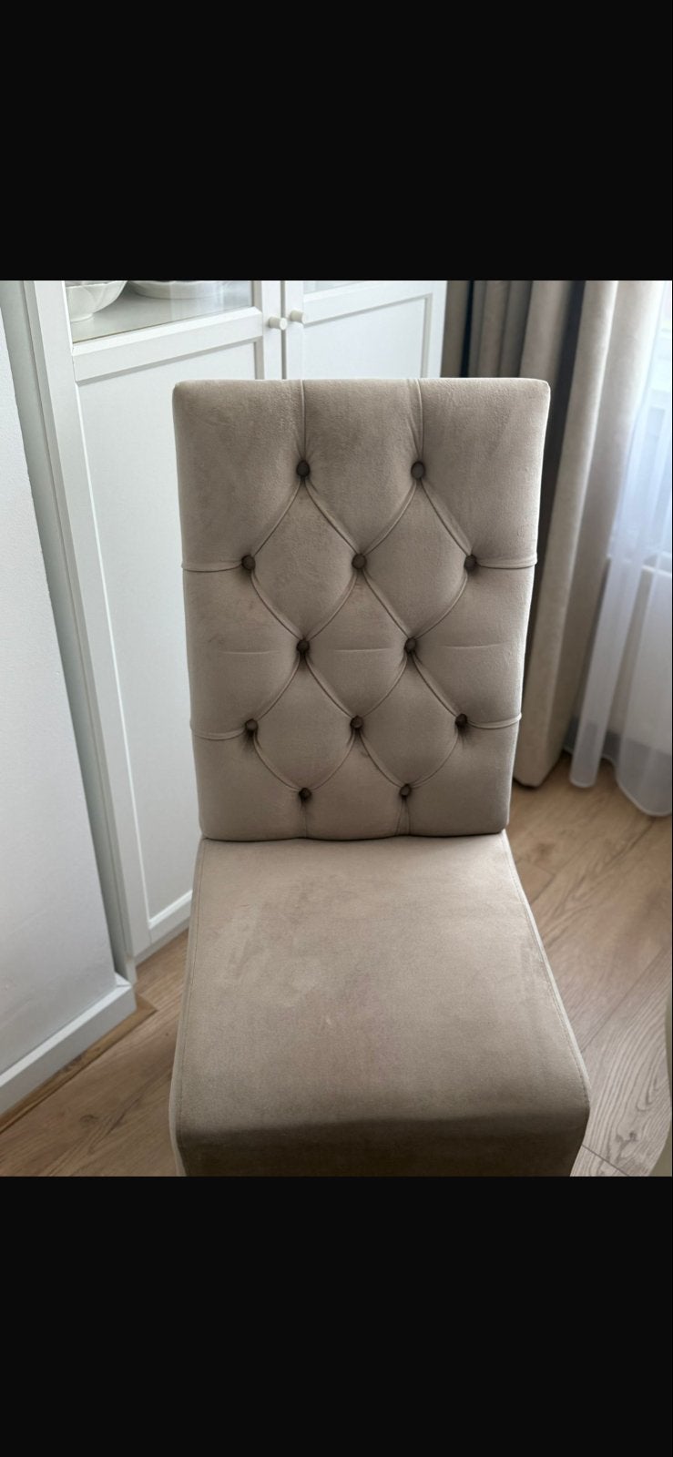 6 Taupe eetkamerstoelen met gecapitonneerde rugleuning, Huis en Inrichting, Stoelen, Ophalen, Gebruikt, Overige kleuren, Eén
