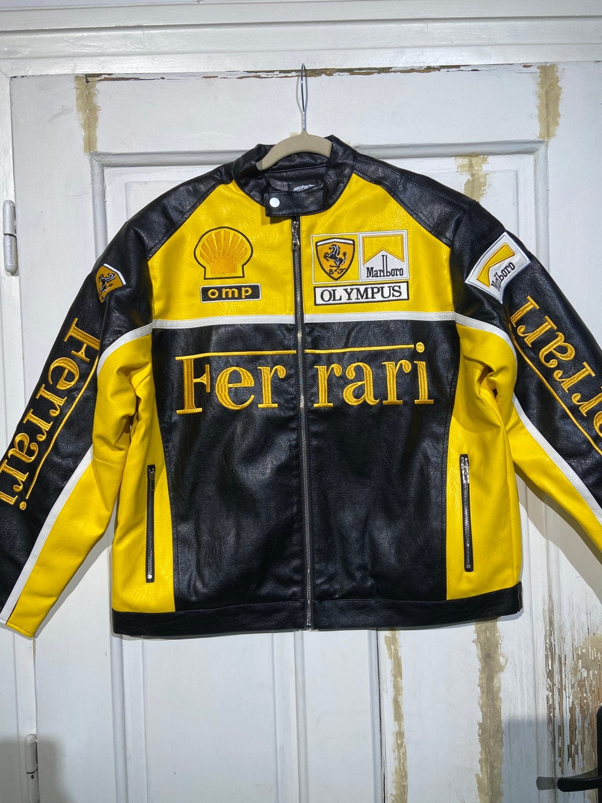 Ferrari Marlboro-jas Rood (maat L) Lederlook yellow, Ophalen of Verzenden, Nieuw met kaartje, Heren, Broek | leer