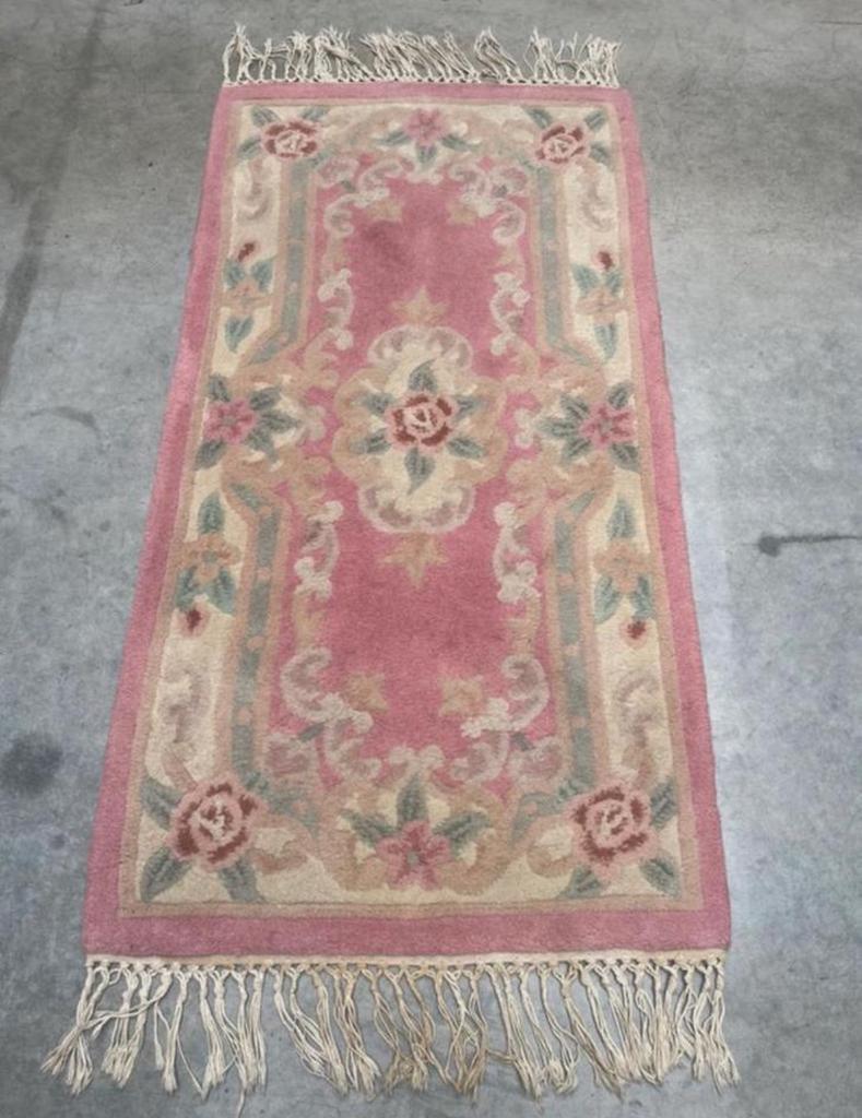 Handgeknoopt loper 63cm x 140cm china chinees roze kleur wol, Huis en Inrichting, Stoffering | Tapijten en Kleden, Gebruikt, 100 tot 150 cm
