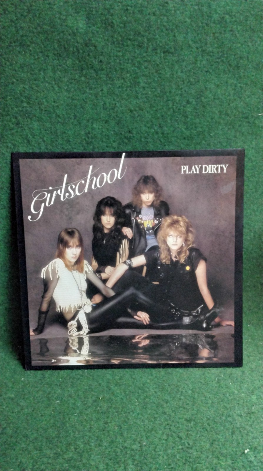 GIRLSCHOOL - PLAY DIRTY -, Ophalen of Verzenden, Gebruikt