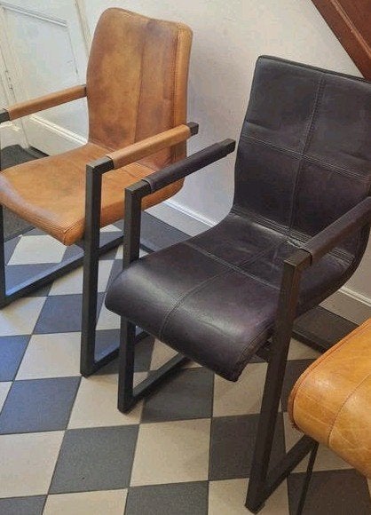 Twee echt lederen industriële stoelen voor 50 euro., Ophalen, Twee, Overige kleuren, Leer
